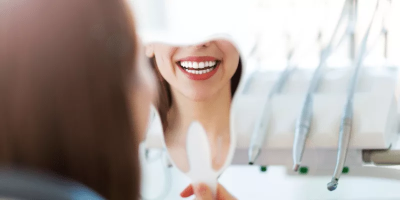 Dental Bonding vs Porcelain Veneers