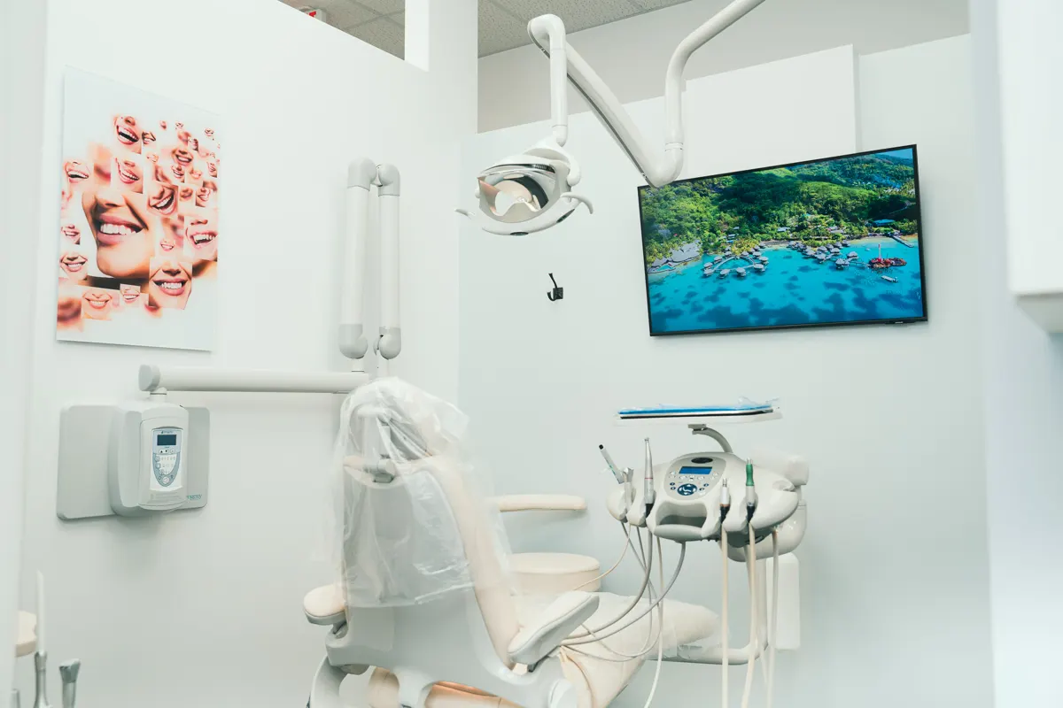 Omni Dental operatory in Arlington Heights, IL