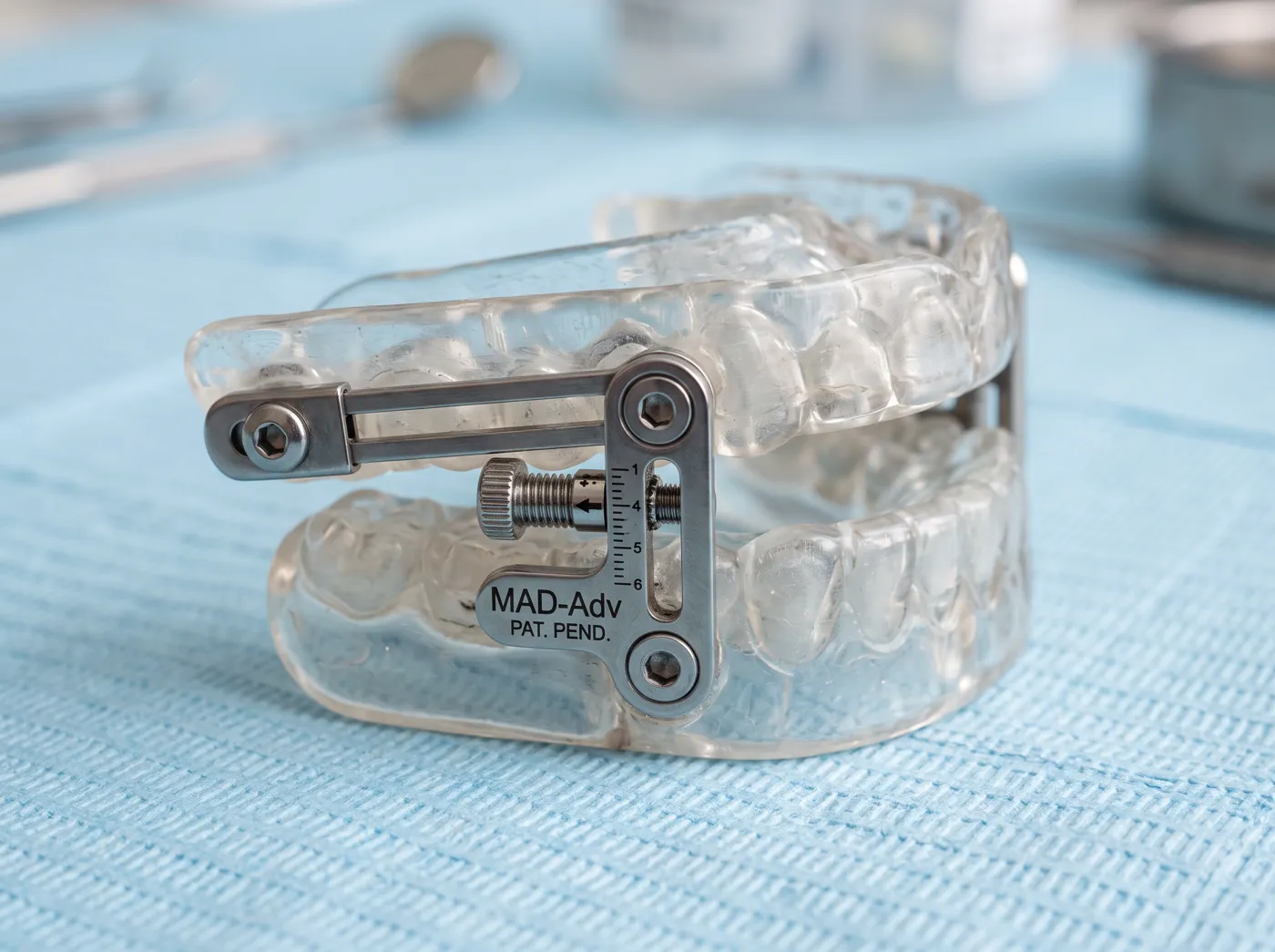 How does an oral appliance work at Omni Dental in Arlington Heights, IL